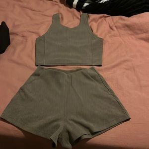 Lululemon ribbed softstreme set